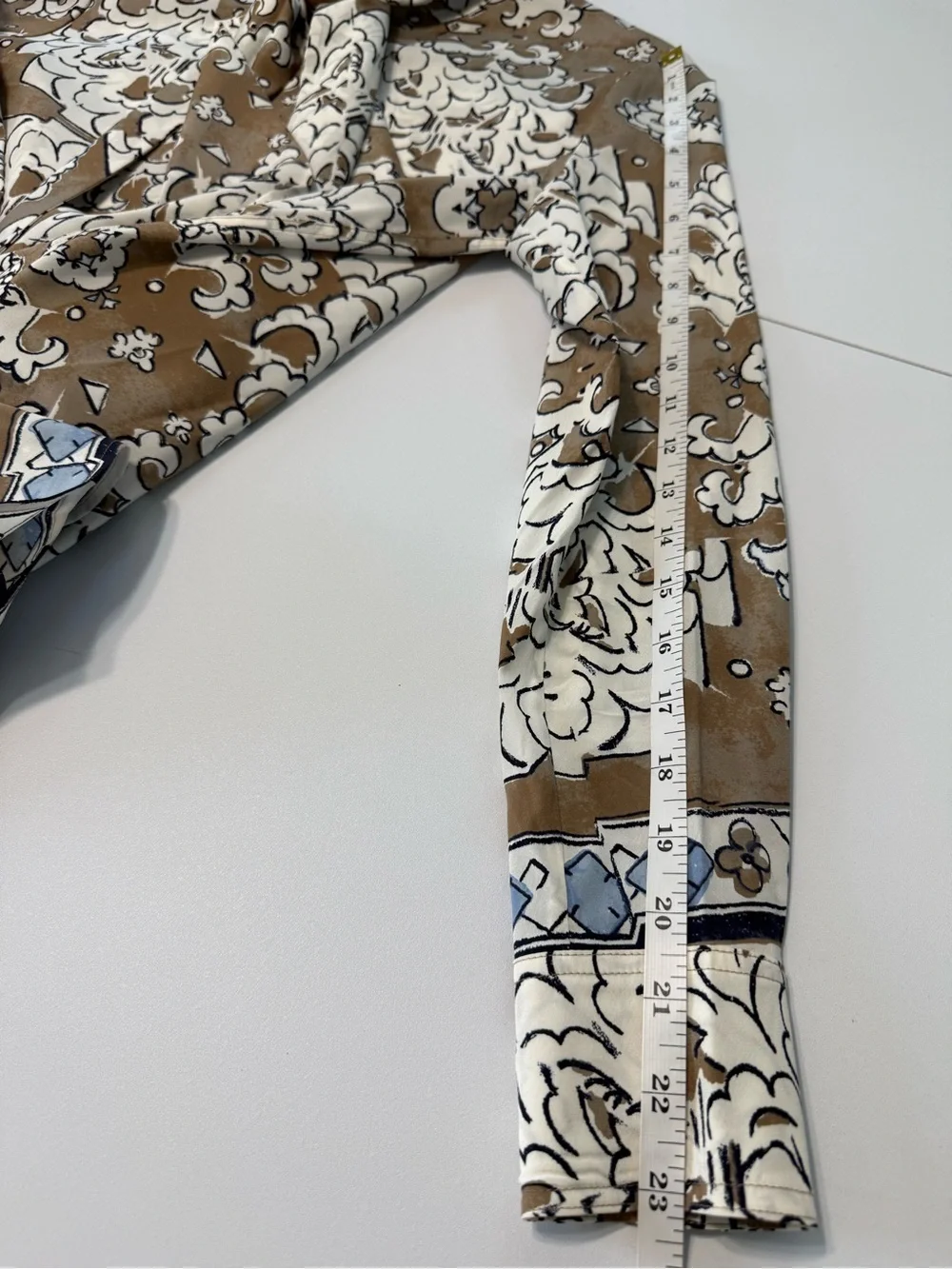 Tory Burch Silk Tie Neck Button Down Floral Tunic Blouse Taupe Cream Size 4